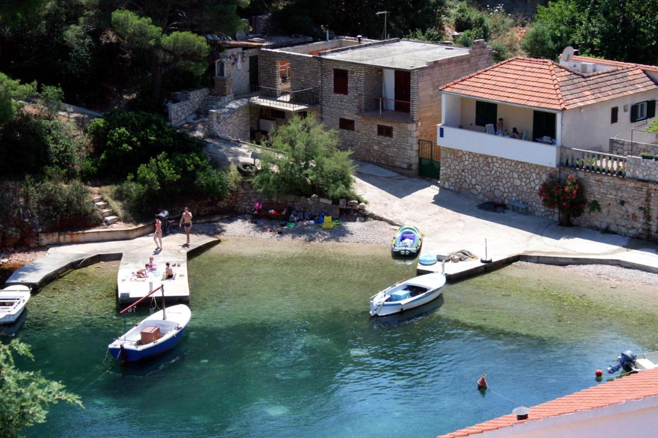 Apartments By The Sea Basina, Hvar - 116 Vrboska Buitenkant foto